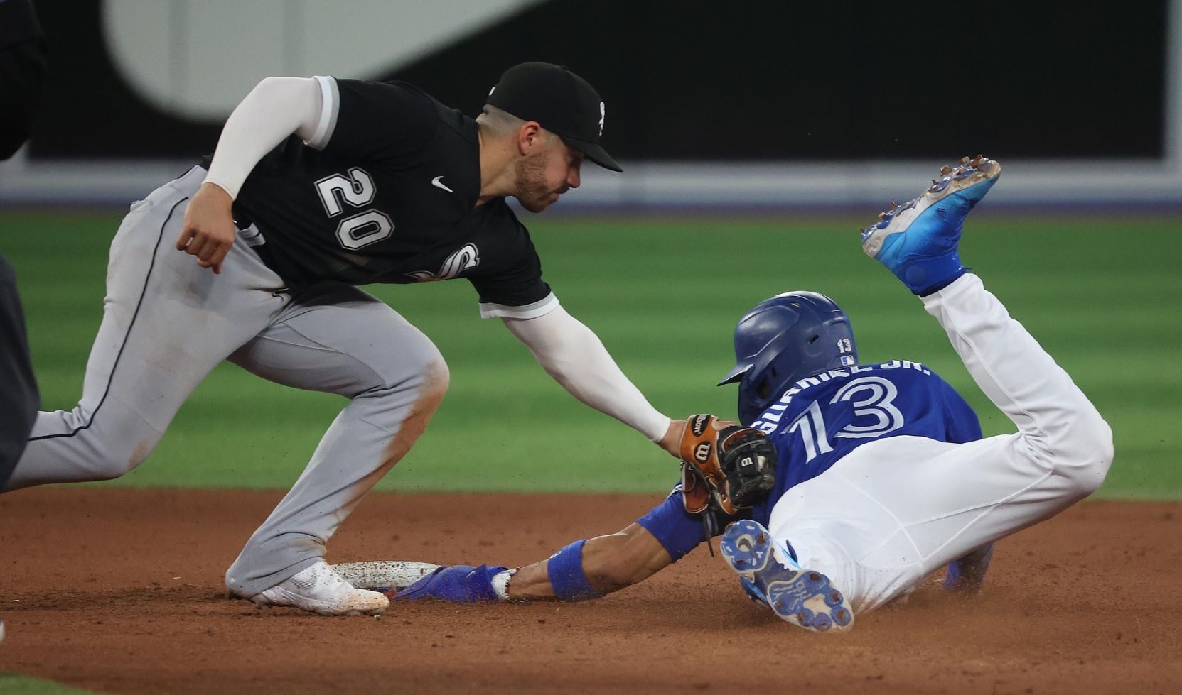 Guerrero homers as Jays win 7th straight, beat White Sox 7-3