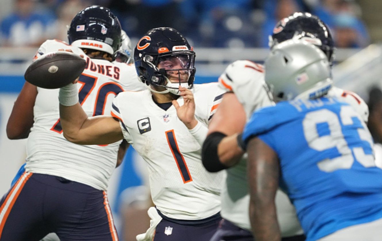 Lions rout Bears 41-10 and take playoff hopes to Green Bay