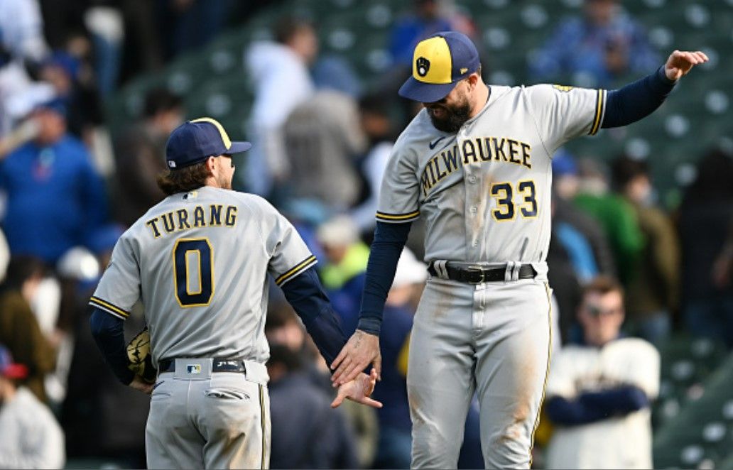 Winker drives in 3 as Brewers beat Taillon, Cubs 9-5