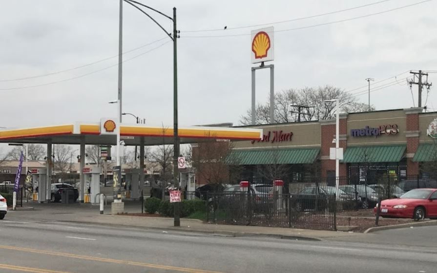 3 shot inside South State Street gas station in Chatham