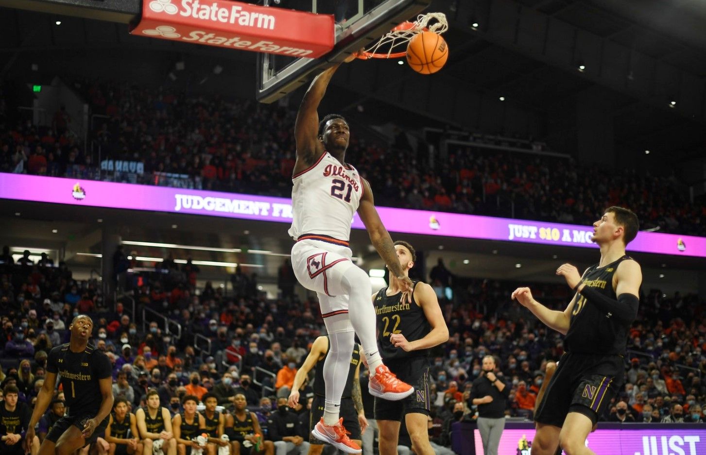 Cockburn returns, #24 Illini beats Northwestern