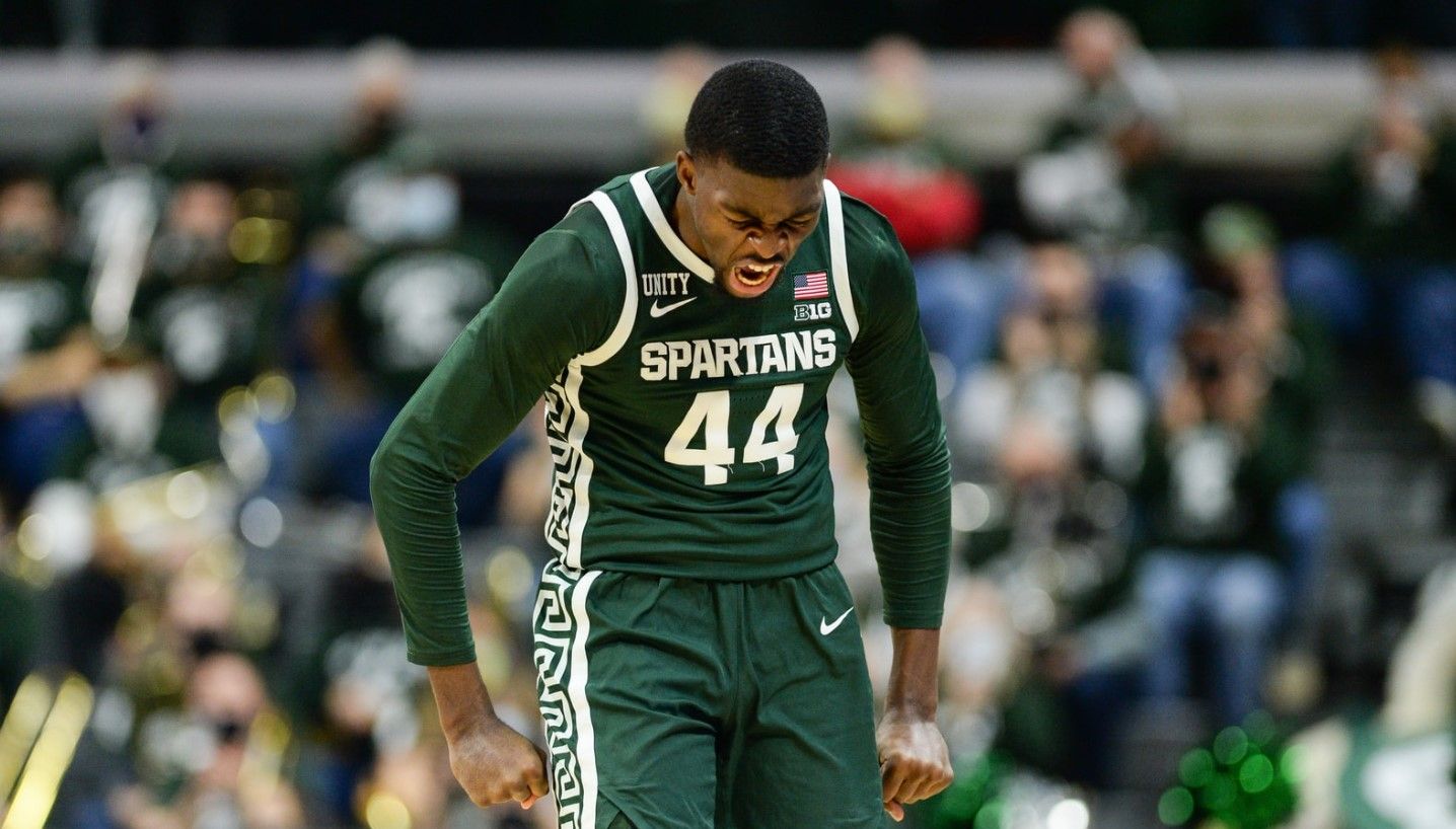 No. 10 Michigan State rallies to beat Northwestern 73-67