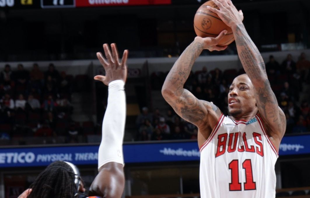 DeRozan has sixth straight 30-pt game, Vucevic shines as Bulls beat Thunder