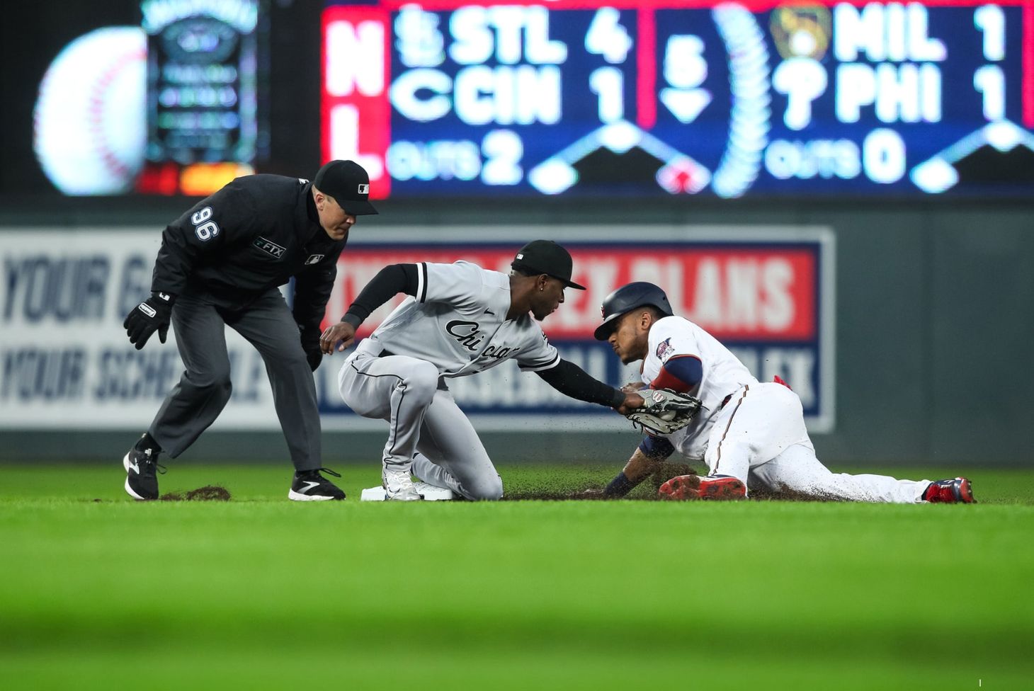 Twins score go-ahead run in the eighth, White Sox lose 2-1