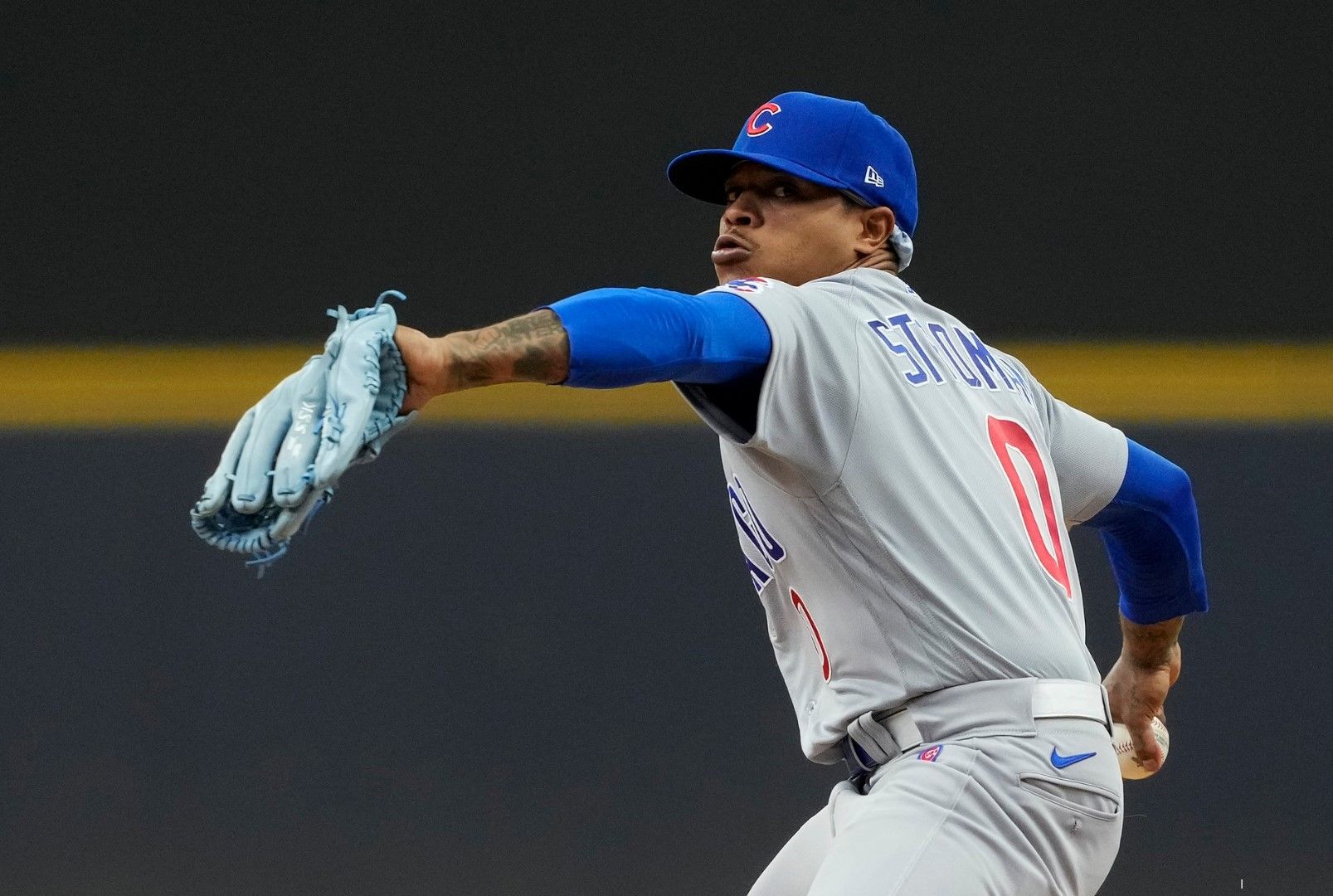 Stroman outpitches Burnes, Cubs beat Brewers to avoid sweep