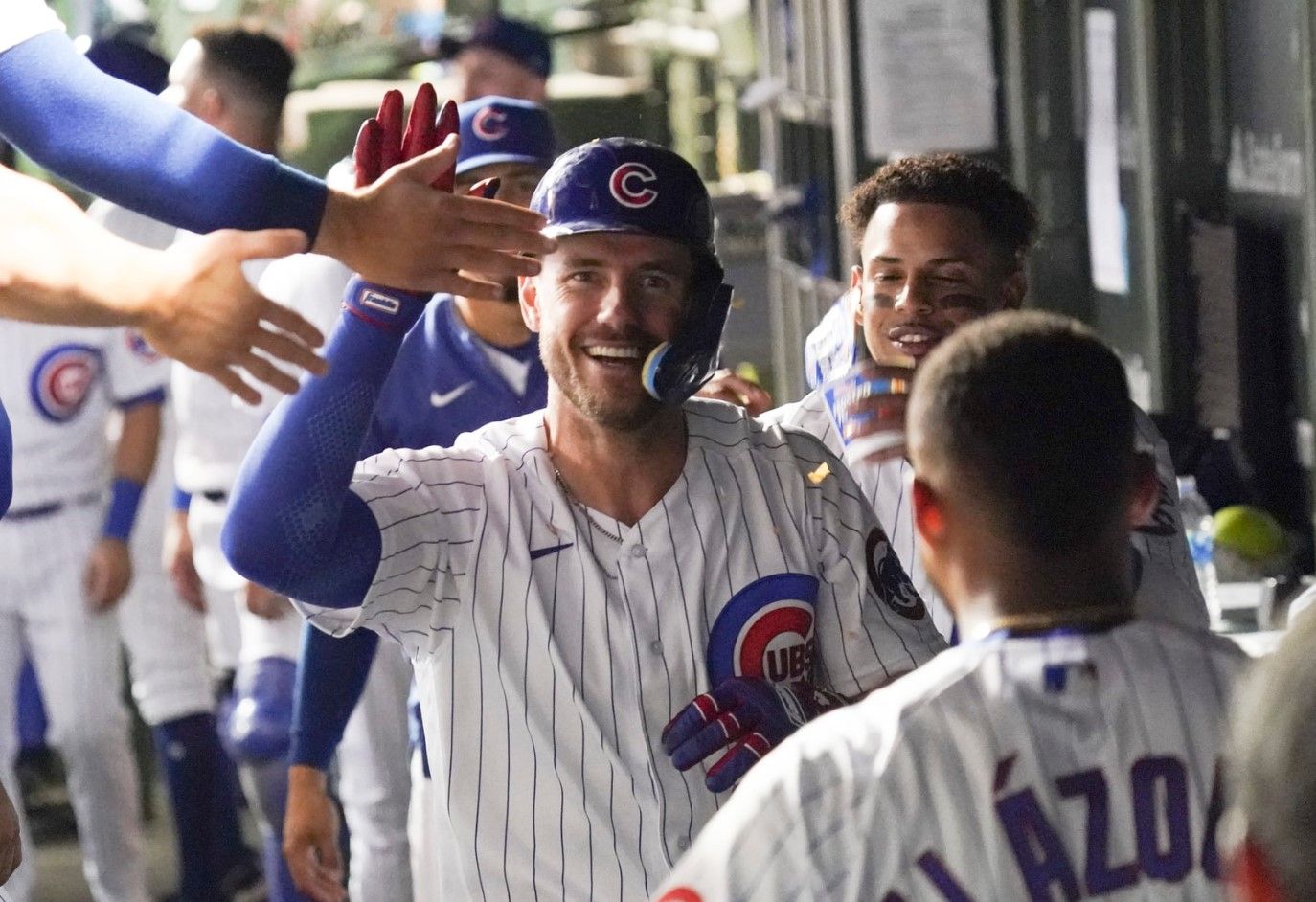 Wisdom homers in 8th inning, Cubs beat Brewers 8-7