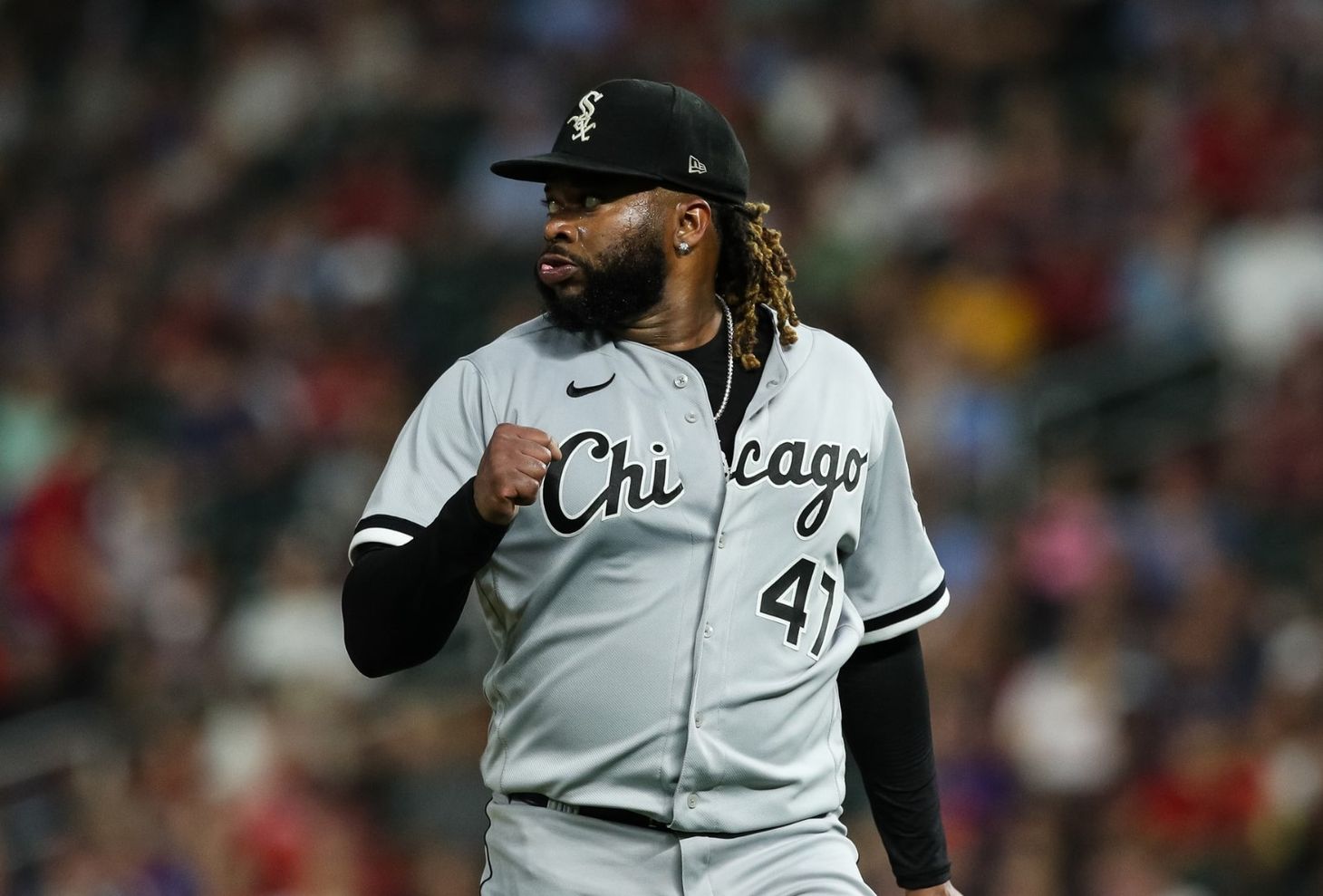 White Sox rout Twins 12-2, extend win streak to three games