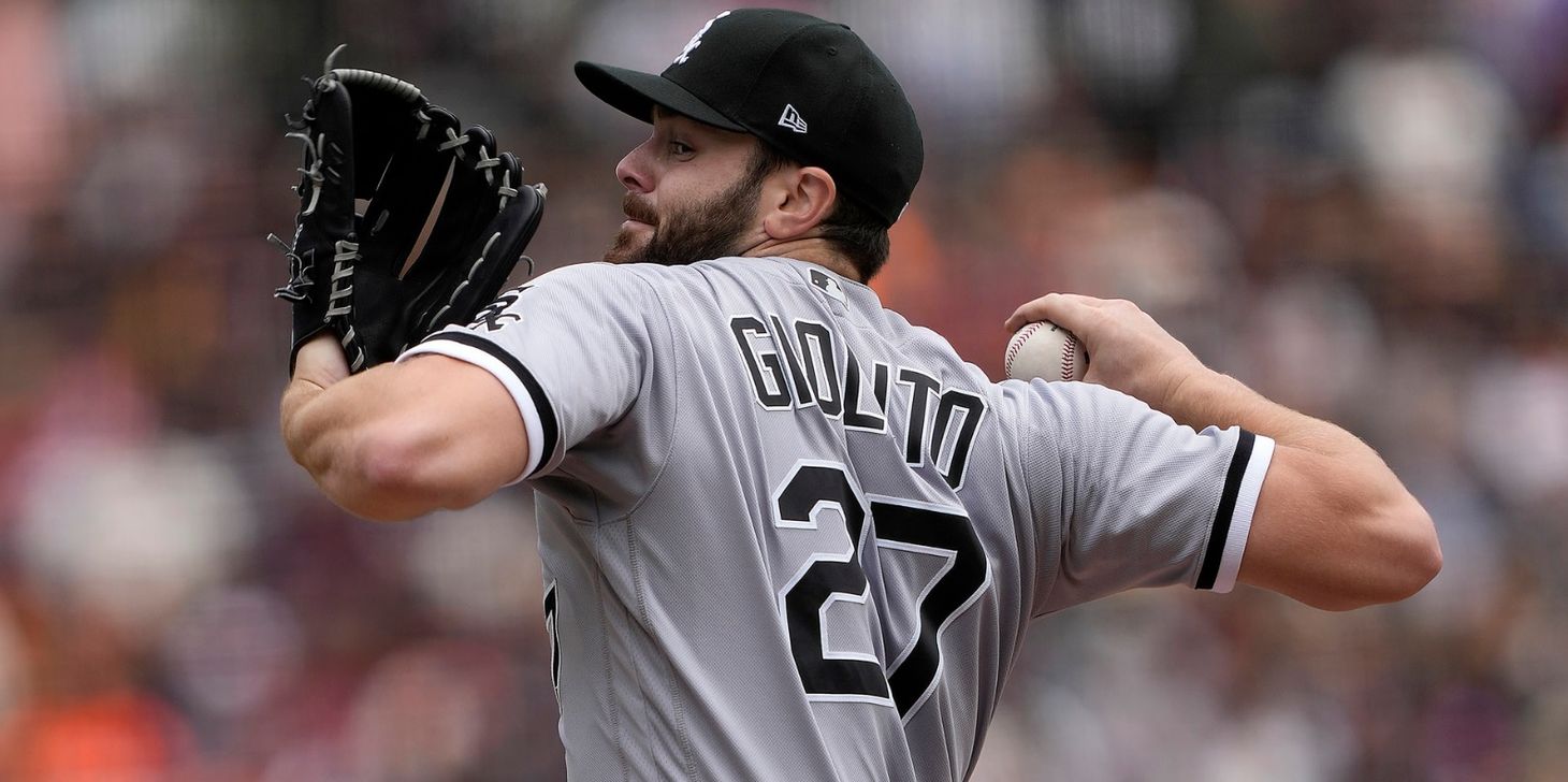 Giolito sharp as White Sox complete sweep of Giants 13-4