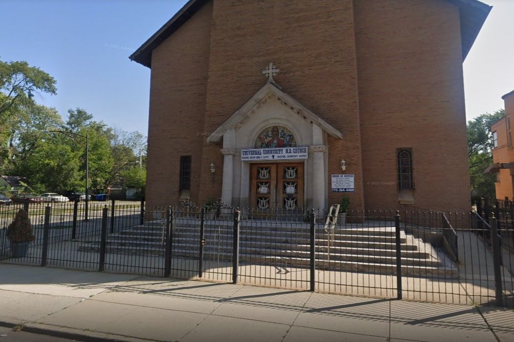3 funeral attendees shot outside of Chicago church