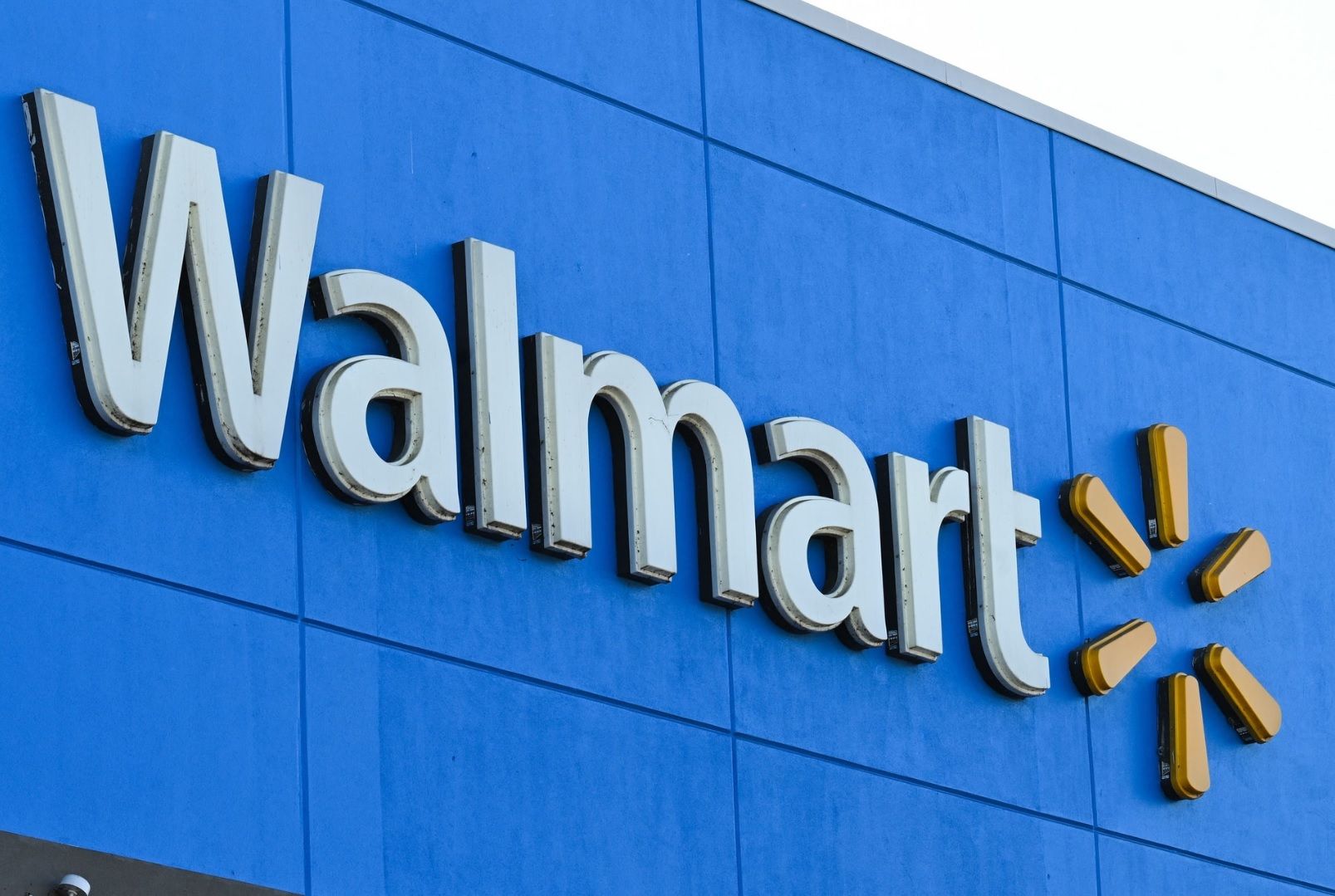 Walmart seeks to dismiss lawsuit by FTC over money transfers