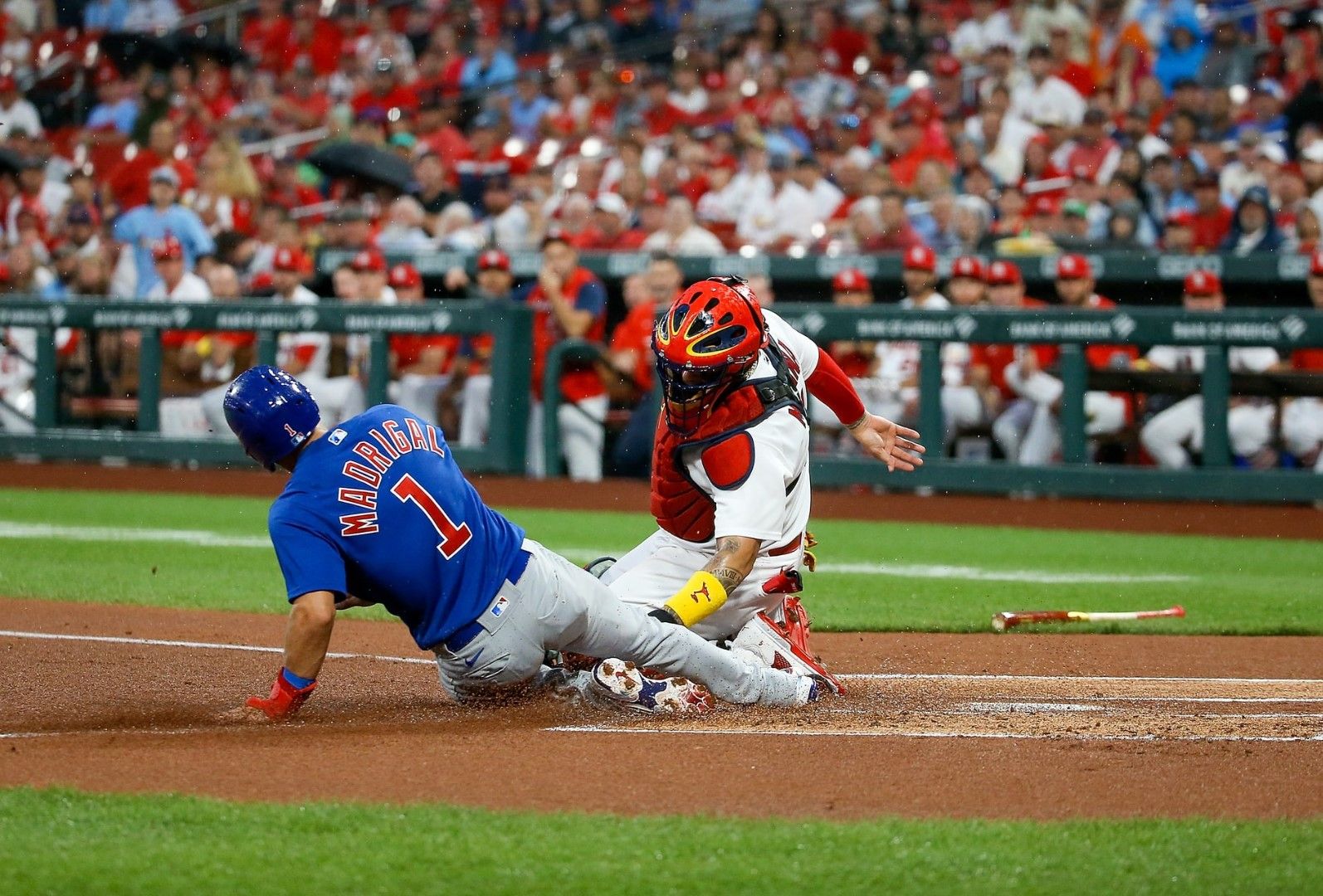 Montgomery stays unbeaten with Cardinals, blanks Cubs