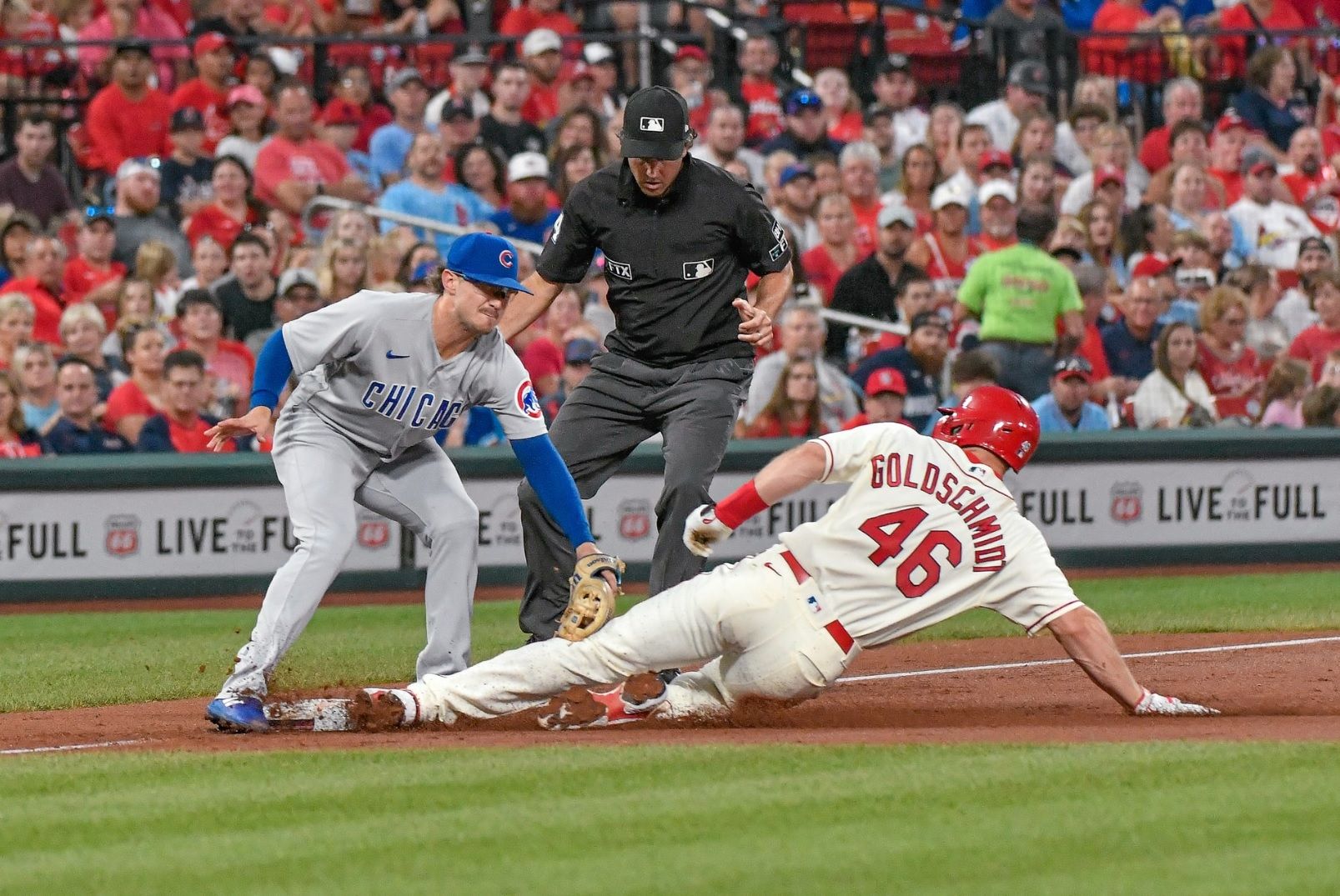 Paul Goldschmidt hits 34th homer as Cardinals beat Cubs 8-4