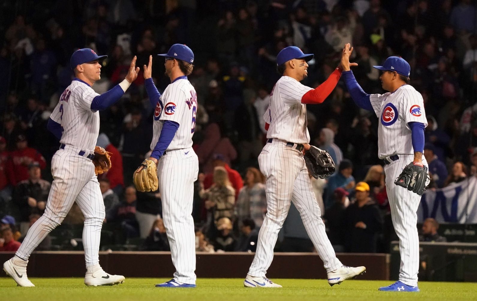 Stroman, Gomes power Cubs past struggling Phillies 2-1