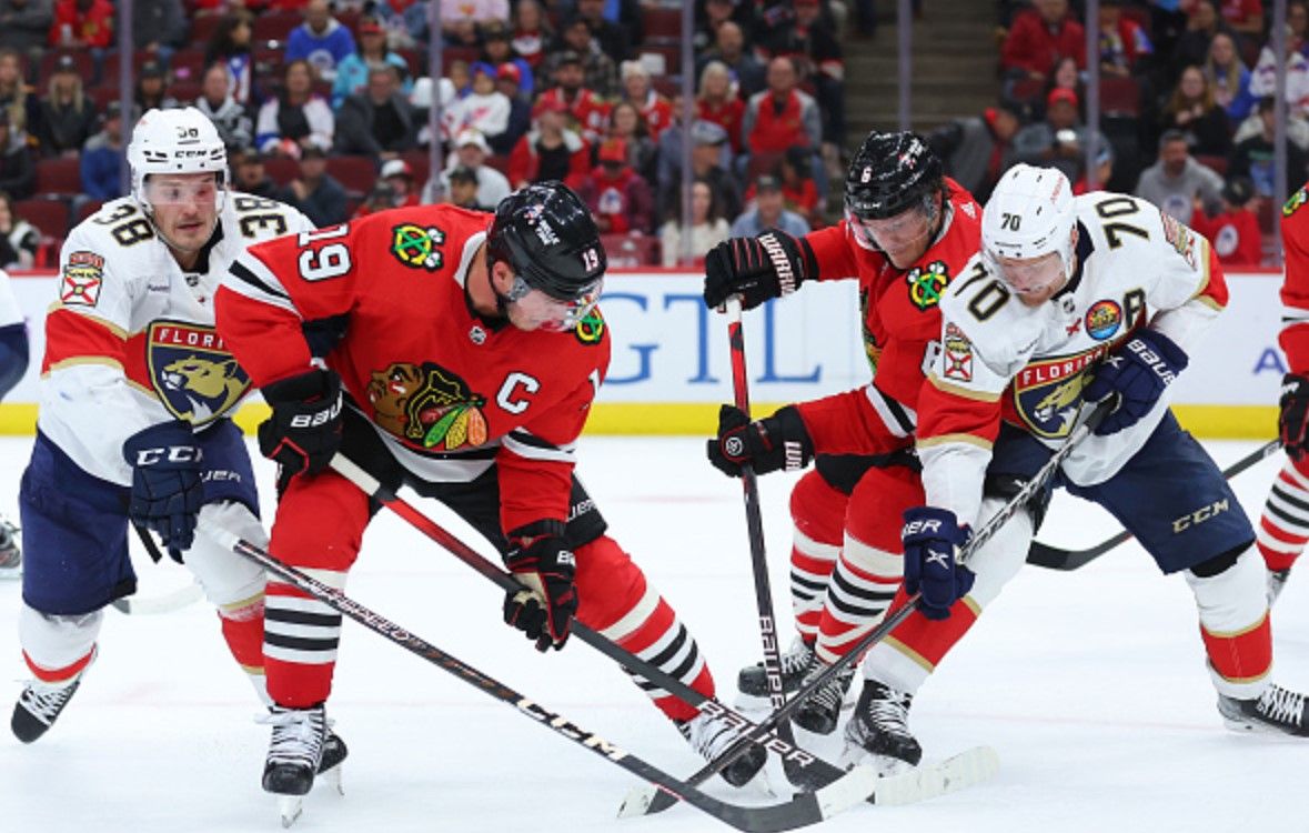 Kane scores, Blackhawks hold off Panthers 4-2 for 4th in row