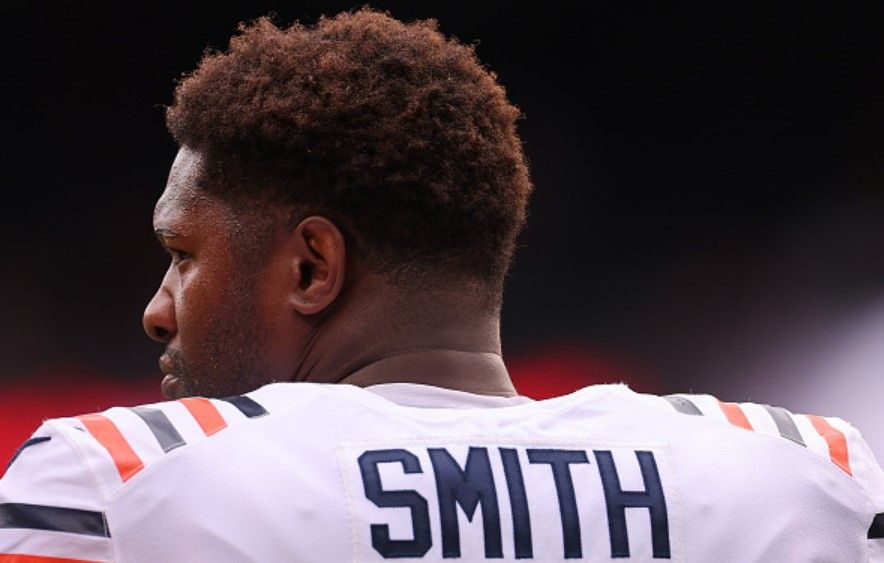 Bears agree to trade LB Roquan Smith to Ravens