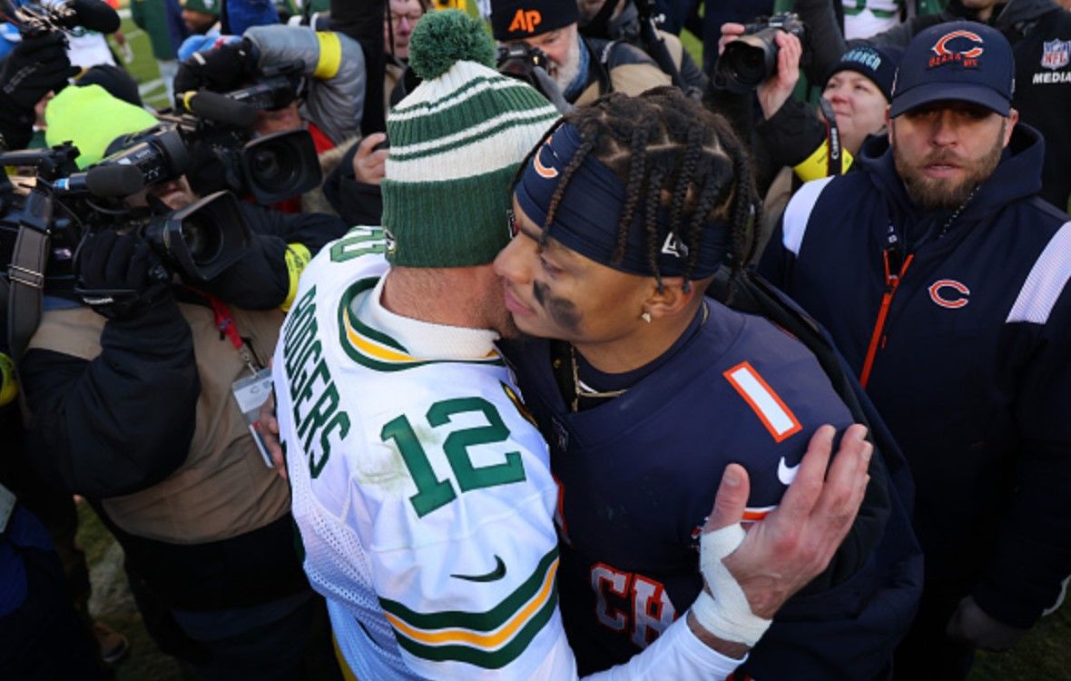 Rodgers, Packers rally in 4th quarter to beat Bears 28-19