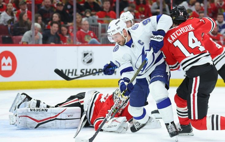 Hagel, Killorn help Lightning beat lowly Blackhawks 4-1