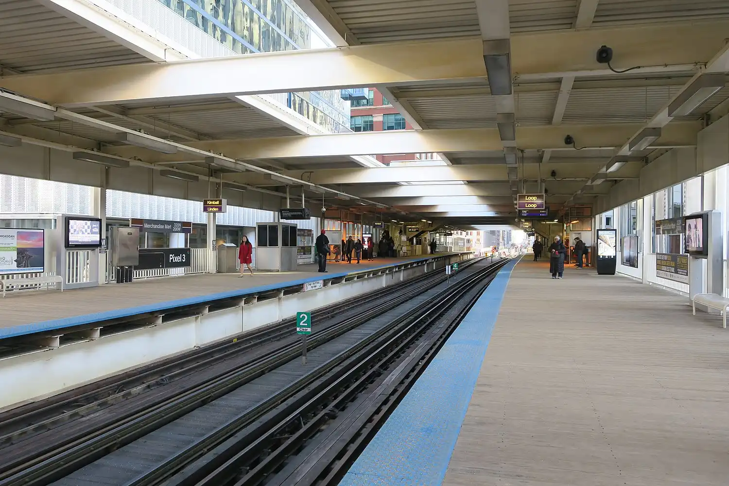 Chicago man dies after fall onto third rail at Merchandise Mart CTA station