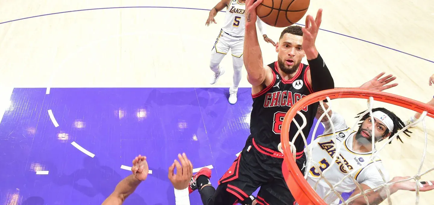 Bulls spoil LeBron's return with 118-108 win over Lakers