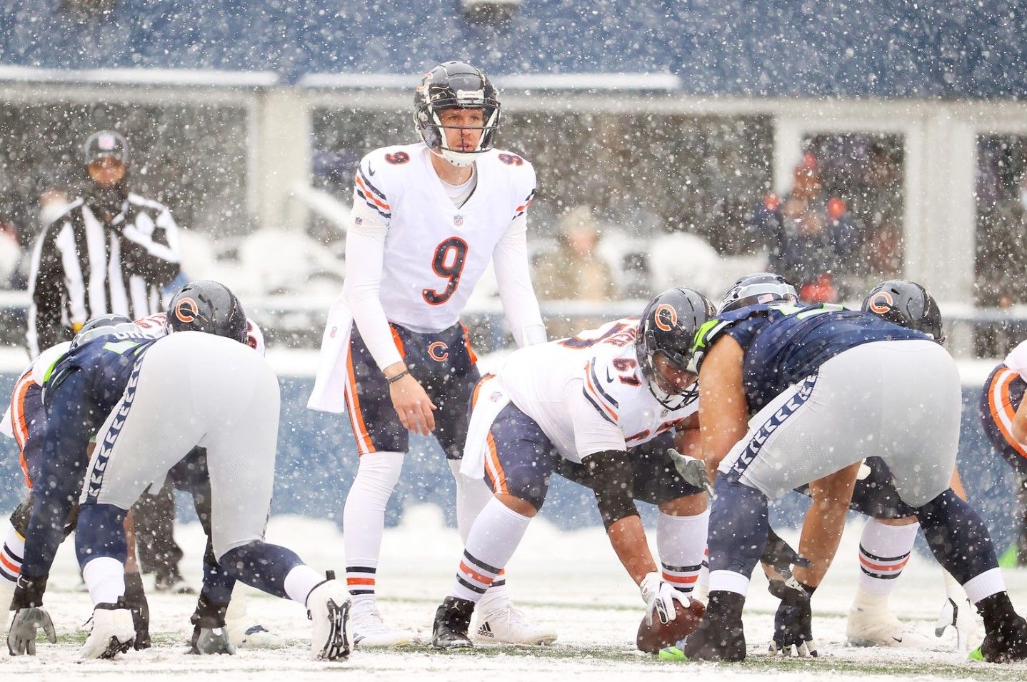St. Nick Foles brings some magic to holiday weekend, Bears beat Seahawks 25-24