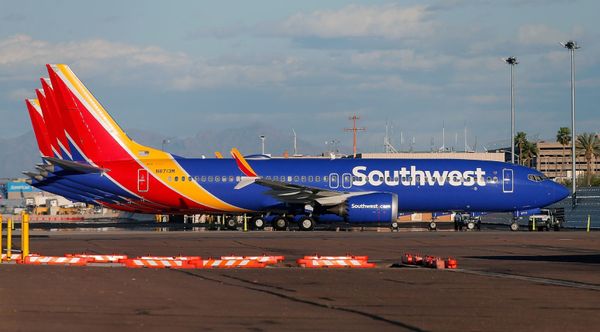 Southwest Airlines changes course, won't put unvaccinated workers on unpaid leave