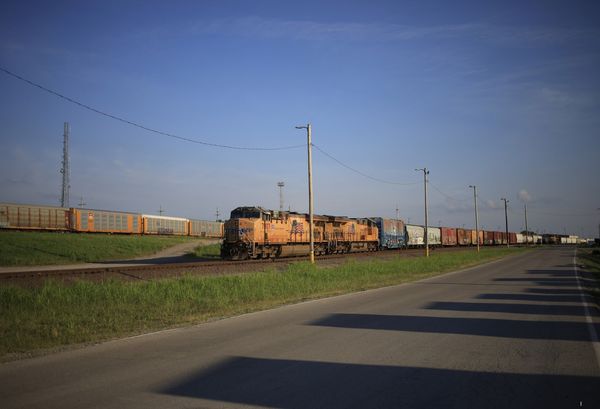 Fertilizer company complains about railroad shipment limits