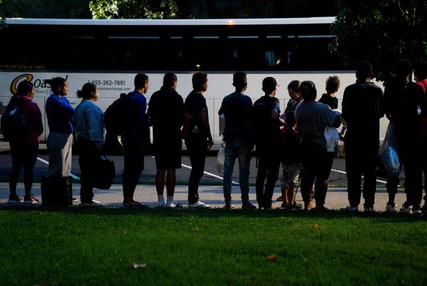 Pritzker calls up Guard to help care for arriving migrants