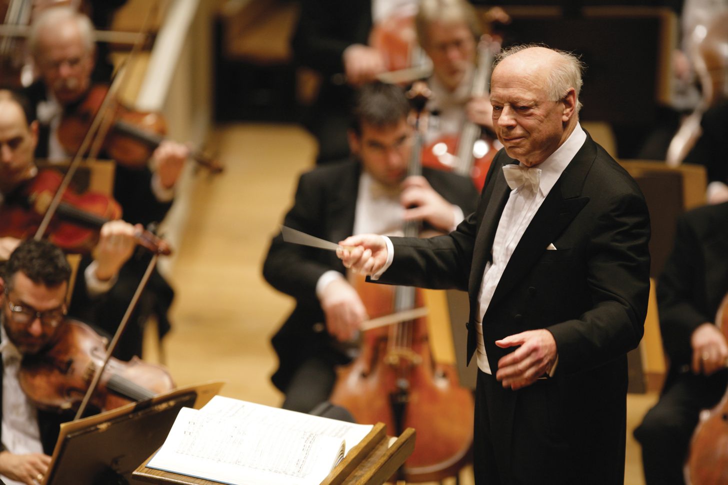 Bernard Haitink, renowned Dutch conductor, dies at 92
